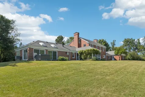 60 Ridge Road Barrington Hills IL 60010
