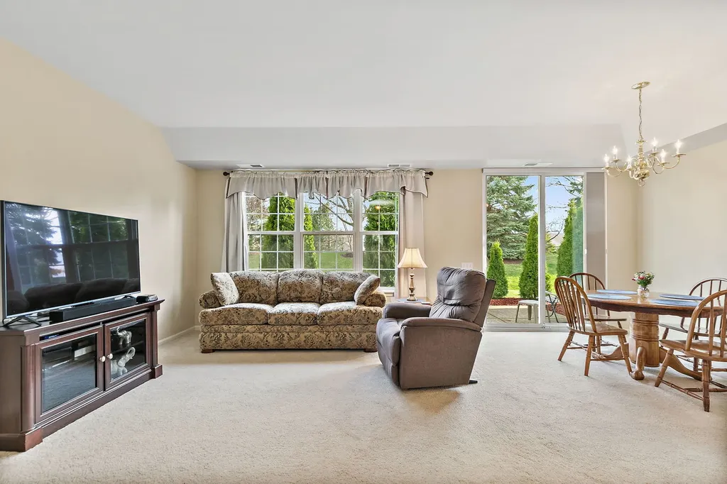 13529 Lehigh Street Huntley IL 60142