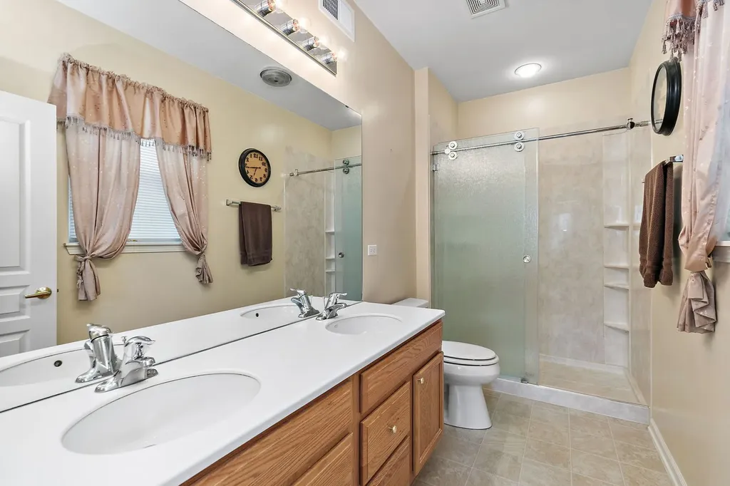 13529 Lehigh Street Huntley IL 60142