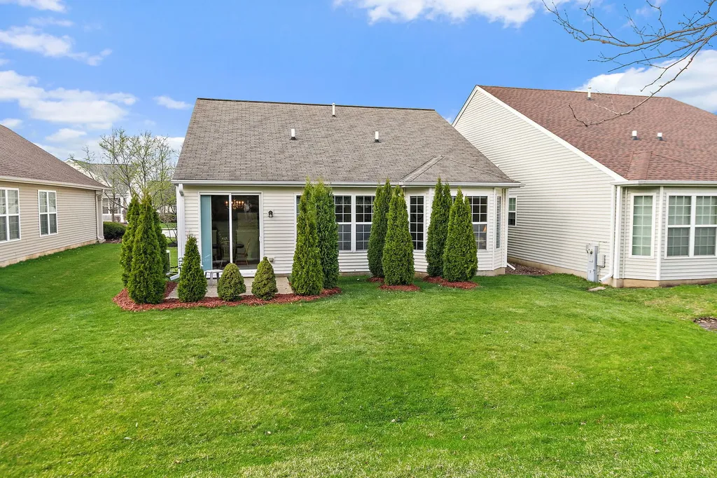 13529 Lehigh Street Huntley IL 60142