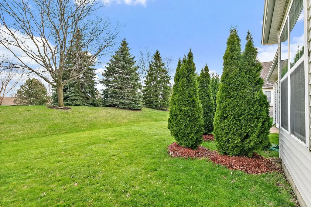 13529 Lehigh Street Huntley IL 60142