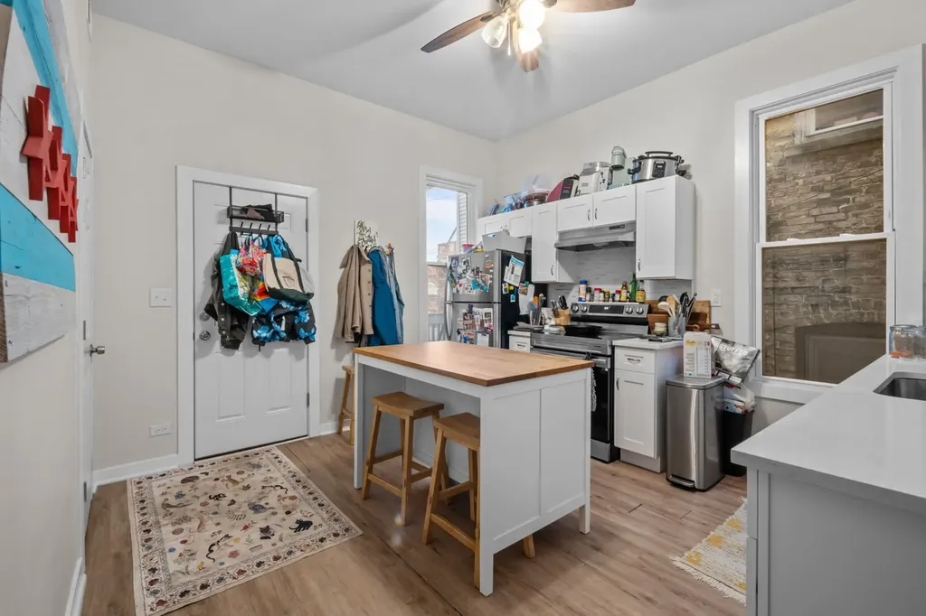 3646 West Wabansia Avenue Chicago IL 60647