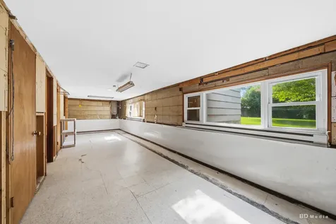15742 Le Claire Avenue Oak Forest IL 60452