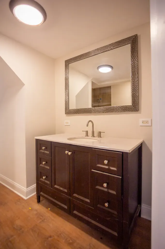 7049 South Kimbark Avenue Chicago IL 60637
