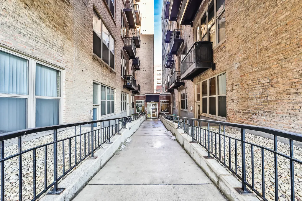 1500 West Monroe Street Chicago IL 60607