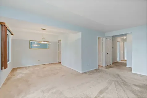 287 Deer Trail Court Lake Barrington IL 60010
