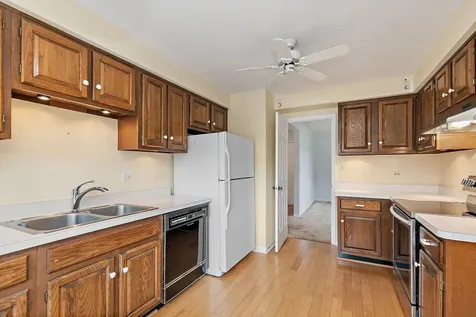 287 Deer Trail Court Lake Barrington IL 60010