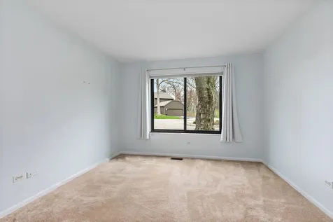 287 Deer Trail Court Lake Barrington IL 60010