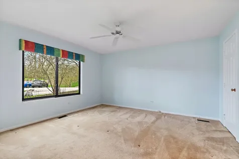 287 Deer Trail Court Lake Barrington IL 60010