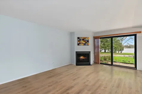 287 Deer Trail Court Lake Barrington IL 60010