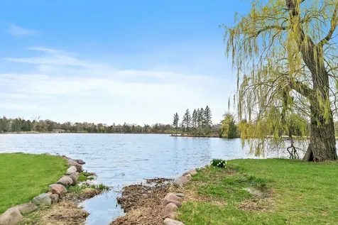287 Deer Trail Court Lake Barrington IL 60010