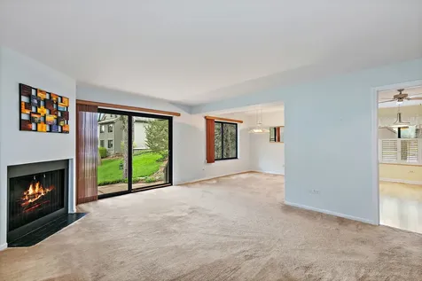 287 Deer Trail Court Lake Barrington IL 60010