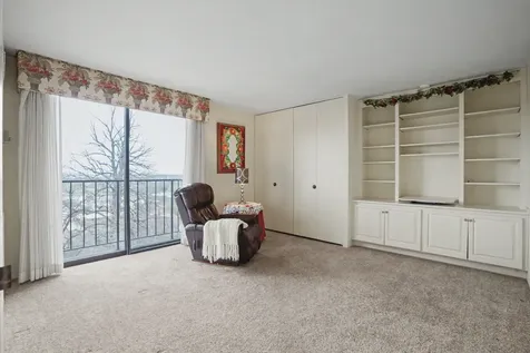 1800 7TH Street East Moline IL 61244