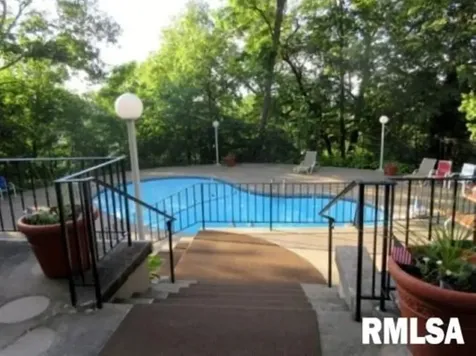 1800 7TH Street East Moline IL 61244