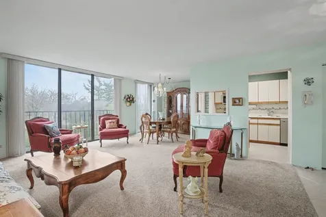 1800 7TH Street East Moline IL 61244