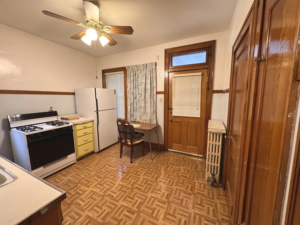 4615 North Keystone Avenue Chicago IL 60630