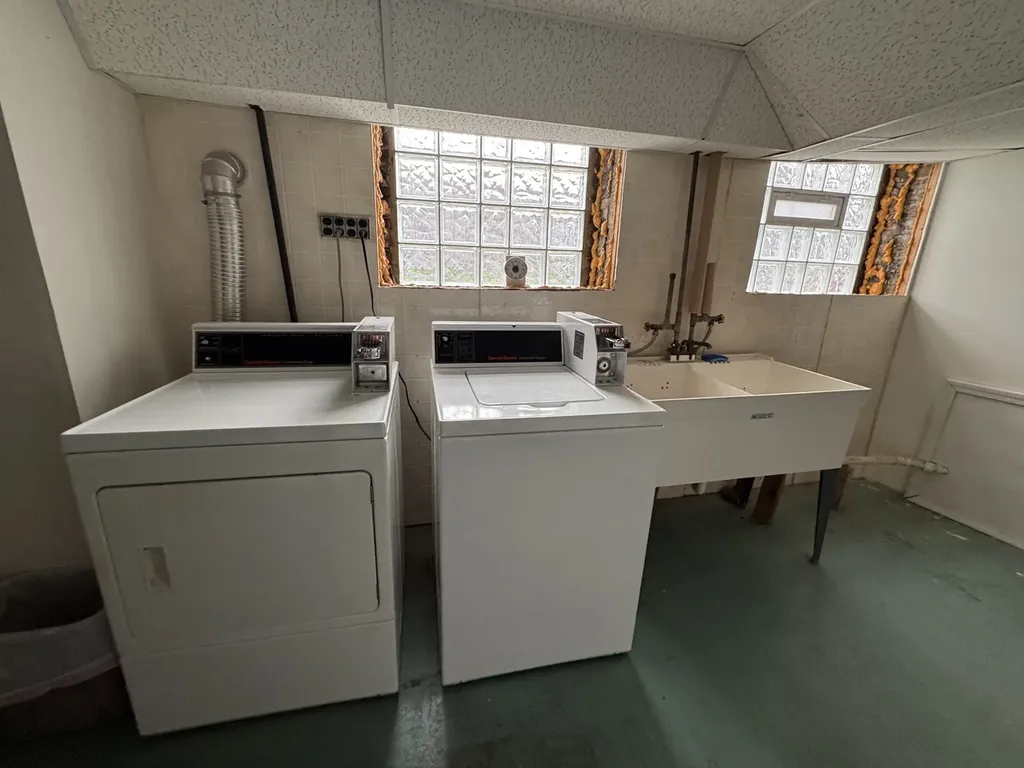 4615 North Keystone Avenue Chicago IL 60630
