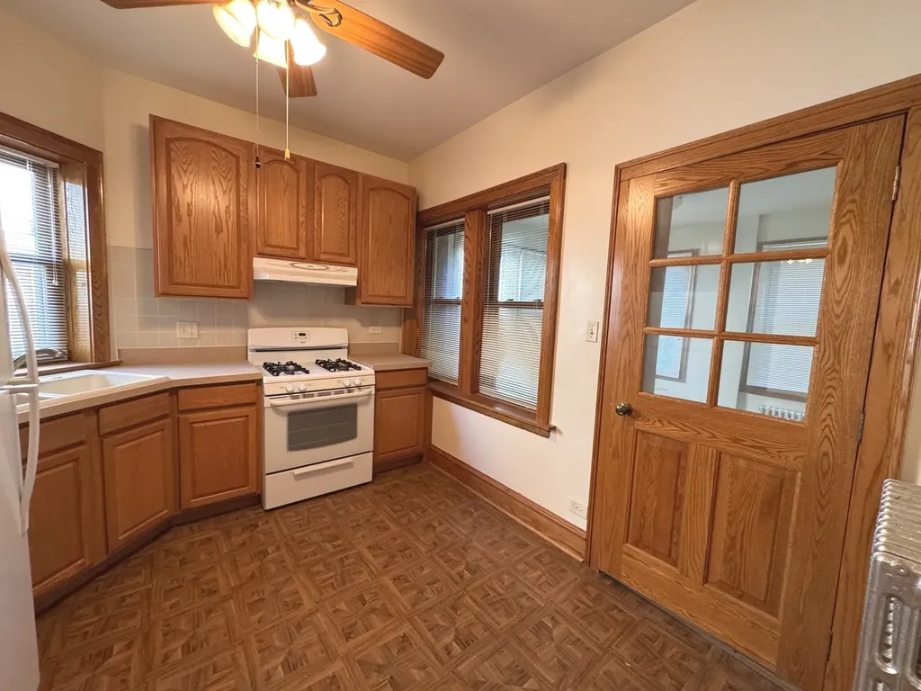 4615 North Keystone Avenue Chicago IL 60630