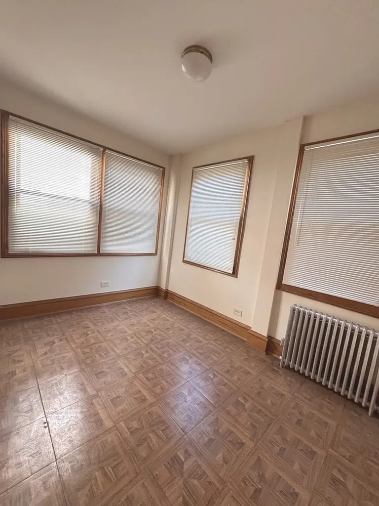 4615 North Keystone Avenue Chicago IL 60630