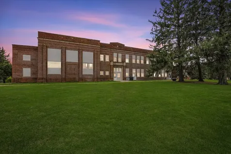 325 West South 3rd Street Deland IL 61839