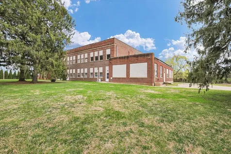 325 West South 3rd Street Deland IL 61839