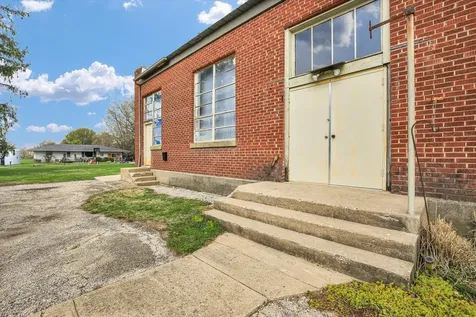 325 West South 3rd Street Deland IL 61839