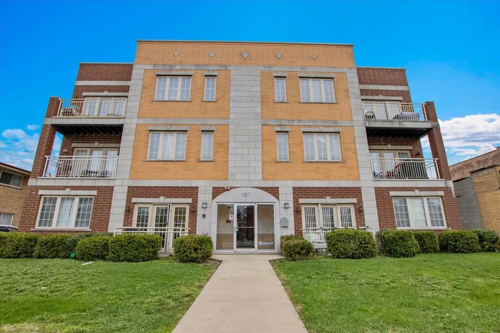 9107 Grand Avenue Franklin Park IL 60131