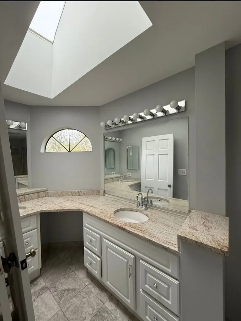 1203 Hobson Oaks Drive Naperville IL 60540