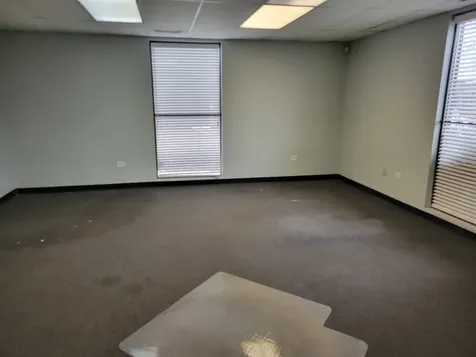 4175 Grove Avenue Gurnee IL 60031
