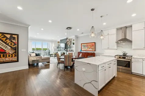 5748 North Hermitage Avenue Chicago IL 60660