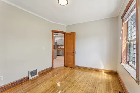 1226 West 77th Street Chicago IL 60620