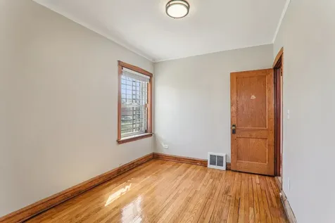 1226 West 77th Street Chicago IL 60620