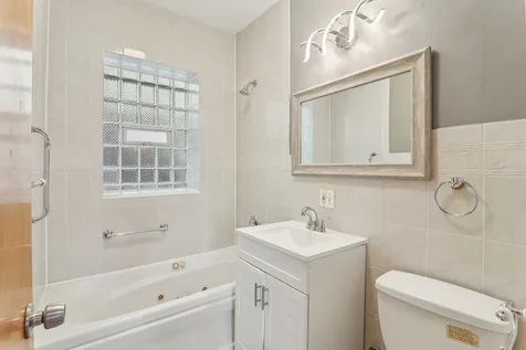 1226 West 77th Street Chicago IL 60620