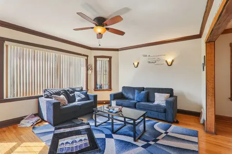 1226 West 77th Street Chicago IL 60620