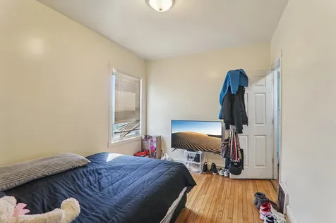 1226 West 77th Street Chicago IL 60620