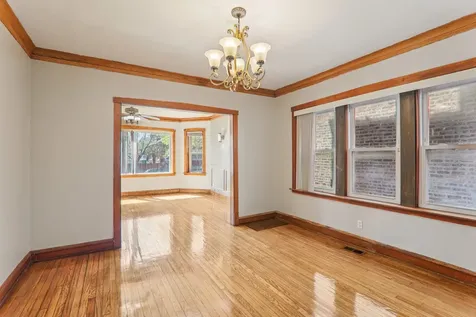 1226 West 77th Street Chicago IL 60620