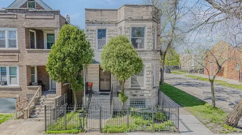 856 North Lawndale Avenue Chicago IL 60651