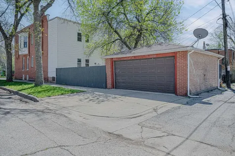 856 North Lawndale Avenue Chicago IL 60651