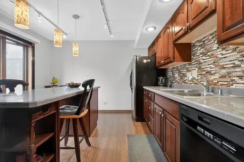 1454 Ashland Avenue Des Plaines IL 60016