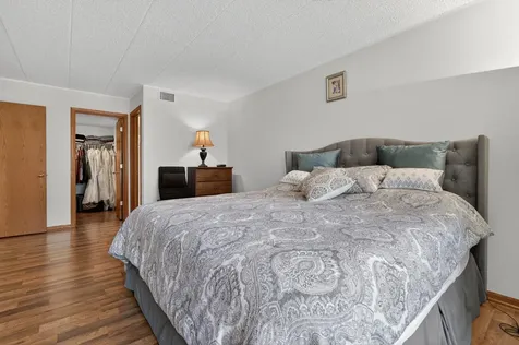1454 Ashland Avenue Des Plaines IL 60016