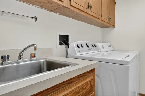 1454 Ashland Avenue Des Plaines IL 60016