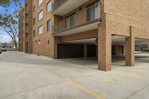 1454 Ashland Avenue Des Plaines IL 60016