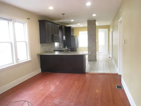 3025 East 80th Place Chicago IL 60617