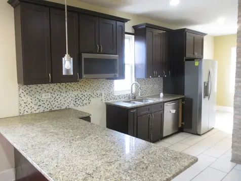 3025 East 80th Place Chicago IL 60617