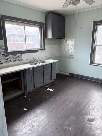 3025 East 80th Place Chicago IL 60617