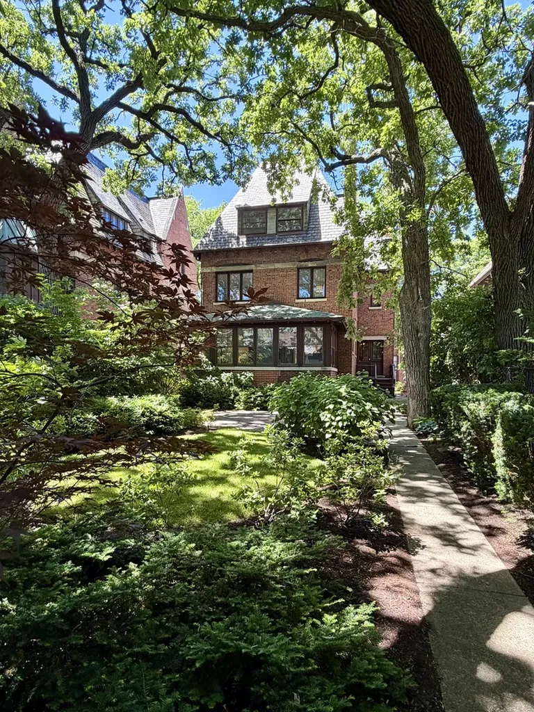 5309 South Greenwood Avenue Chicago IL 60615