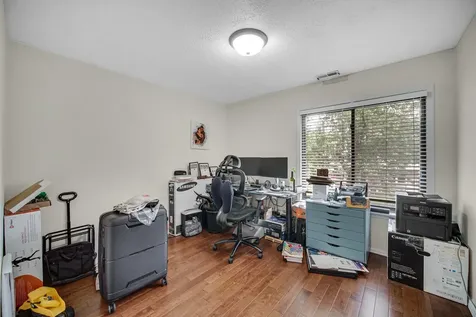 521 Cumberland Trail Roselle IL 60172