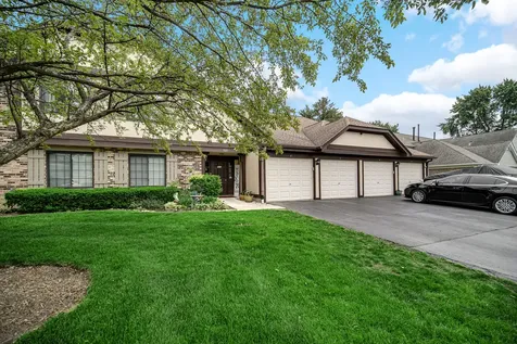 521 Cumberland Trail Roselle IL 60172