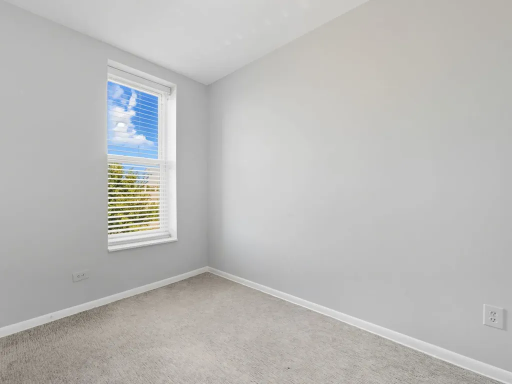 2370 North Elston Court Chicago IL 60614