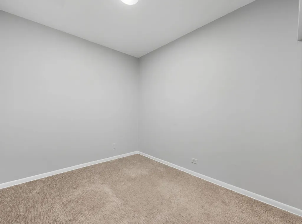 2370 North Elston Court Chicago IL 60614